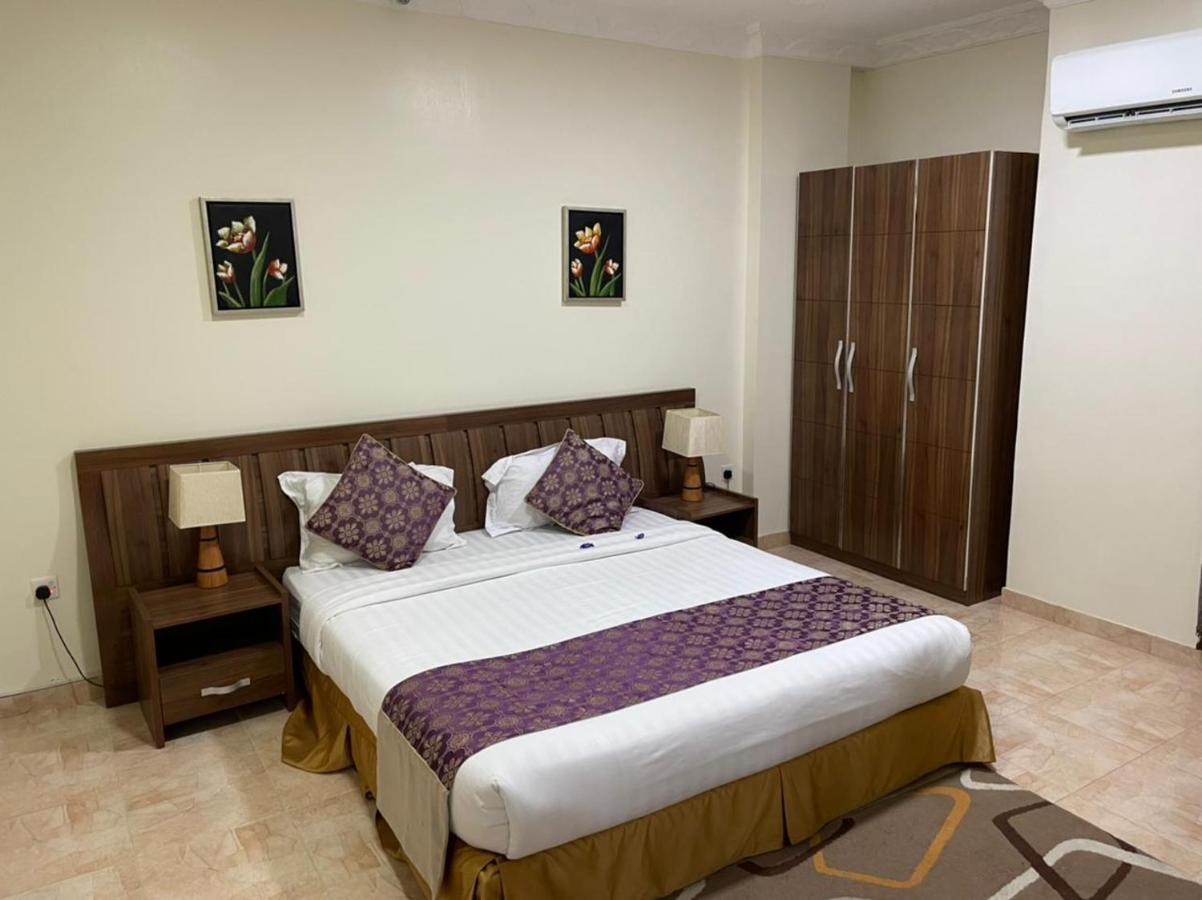 Enwan Suites Hotel Jubail Bagian luar foto