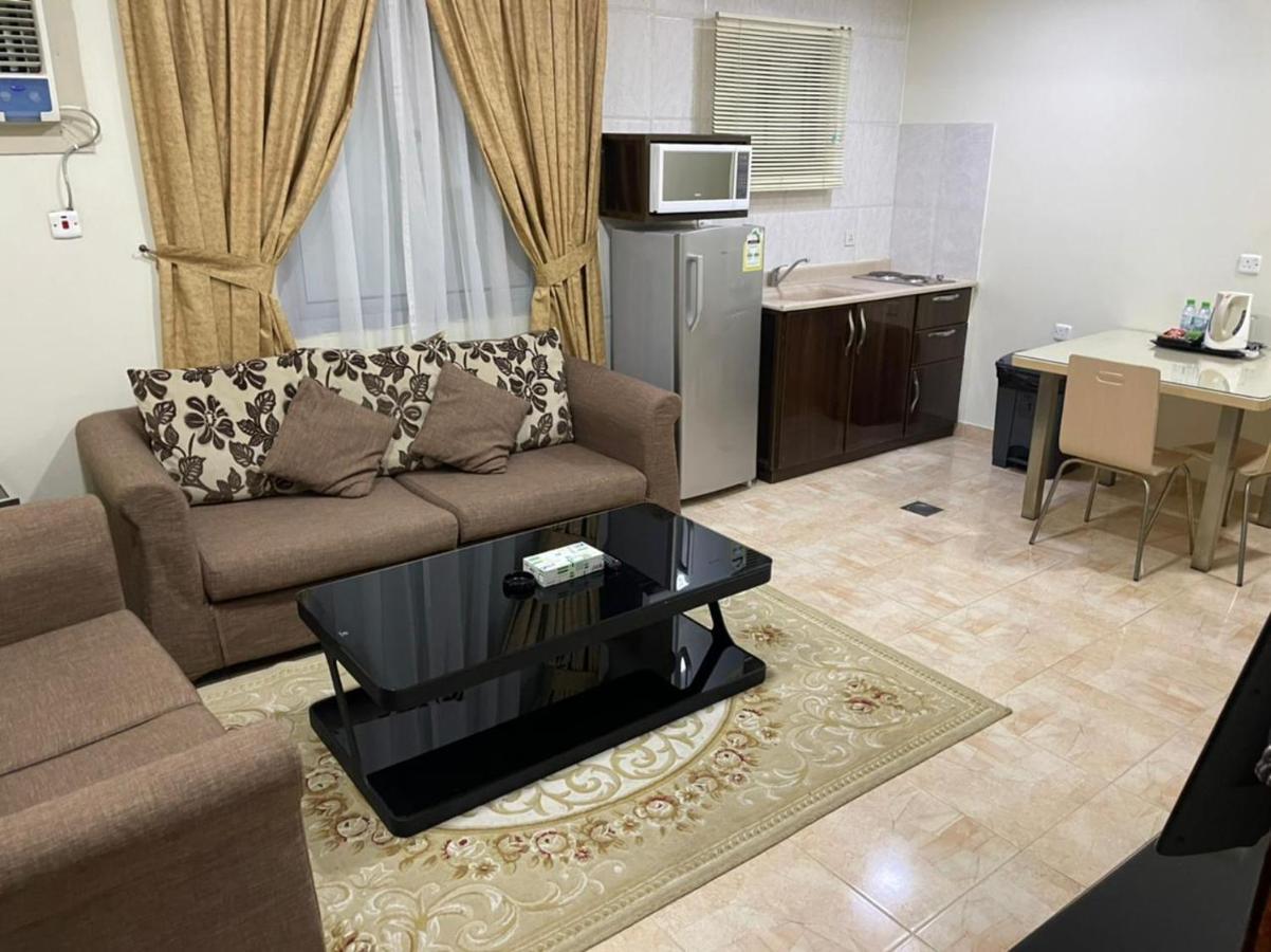 Enwan Suites Hotel Jubail Bagian luar foto