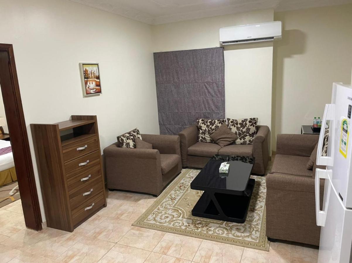 Enwan Suites Hotel Jubail Bagian luar foto